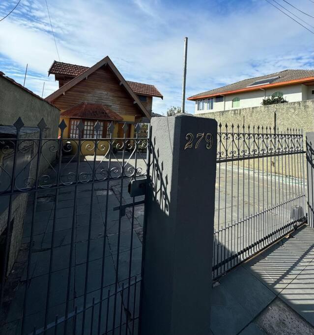 Refugio Da Mantiqueira Villa กังโปสดูจอร์เดา ภายนอก รูปภาพ